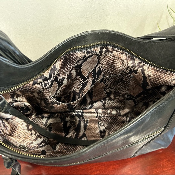 Harley Davidson black leather shoulder bag - Picture 7 of 11